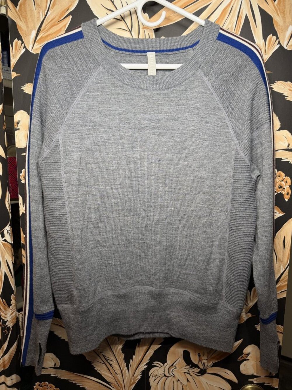 Athleta Gray Crewneck Sweater Blue White Maroon Sleeve Stripes Thumbholes Size S